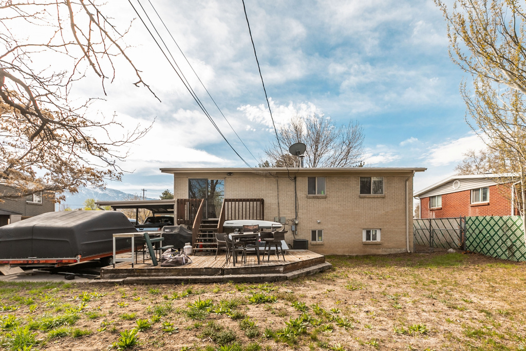 1553 E 6670 S Cottonwood Heights, UT 84121