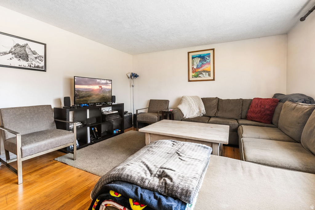 1553 E 6670 S Cottonwood Heights, UT 84121