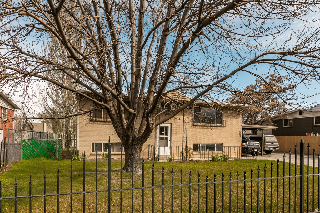 1553 E 6670 S Cottonwood Heights, UT 84121