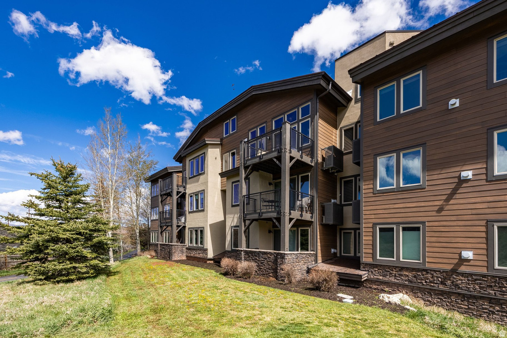 6749 N 2200 W #B103 Summit Park, UT 84098