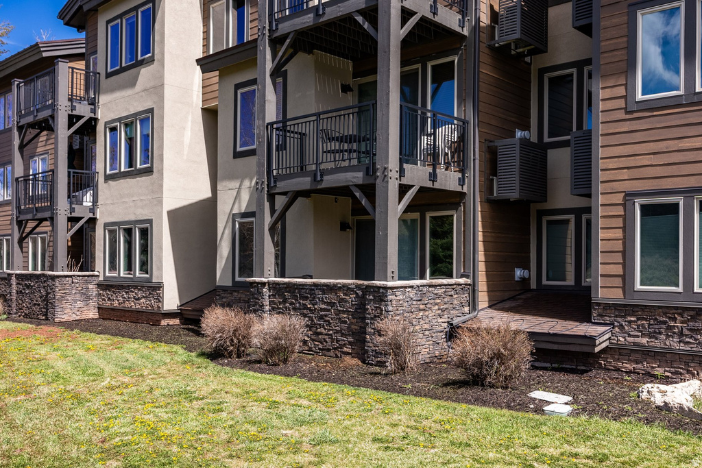 6749 N 2200 W #B103 Summit Park, UT 84098