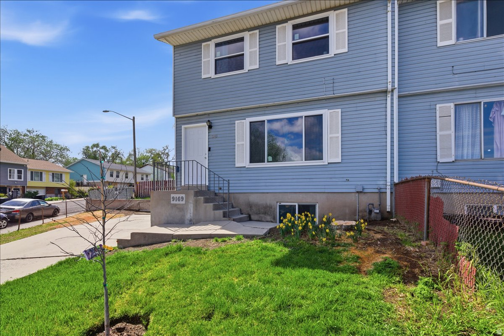 9169 W COPPER CIR Magna, UT 84044