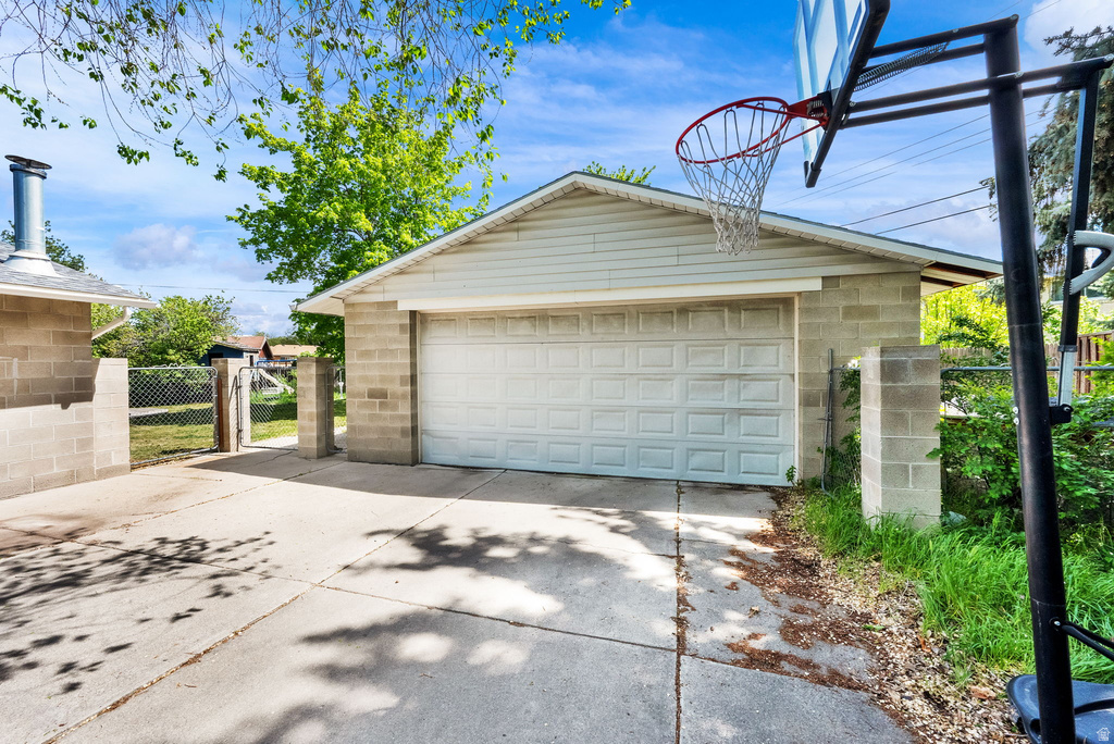 4075 S SYMPHONY CIR West Valley City, UT 84119