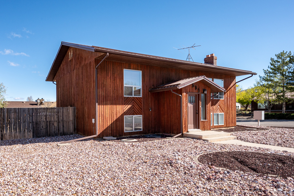 386 W FRONTIER CIR Cedar City, UT 84721