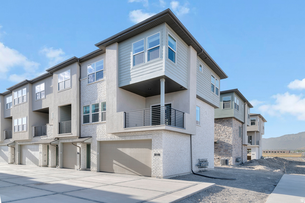 572 N BUFFALO GRASS LN Lindon, UT 84042