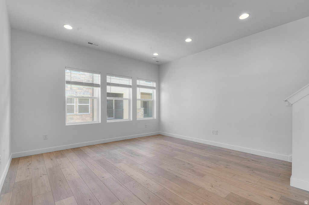 572 N BUFFALO GRASS LN Lindon, UT 84042