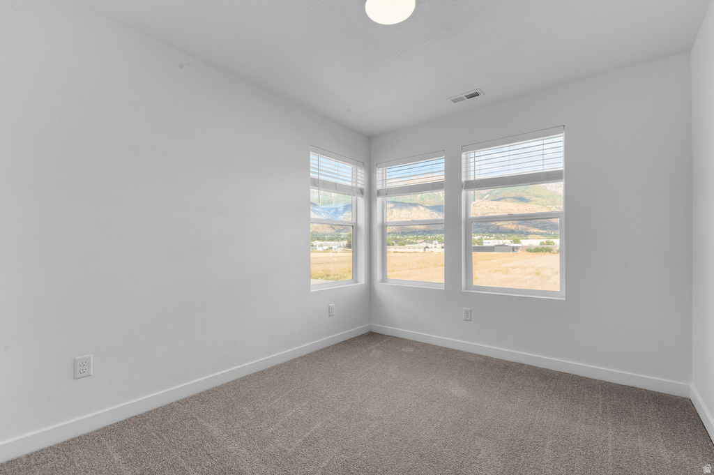 572 N BUFFALO GRASS LN Lindon, UT 84042