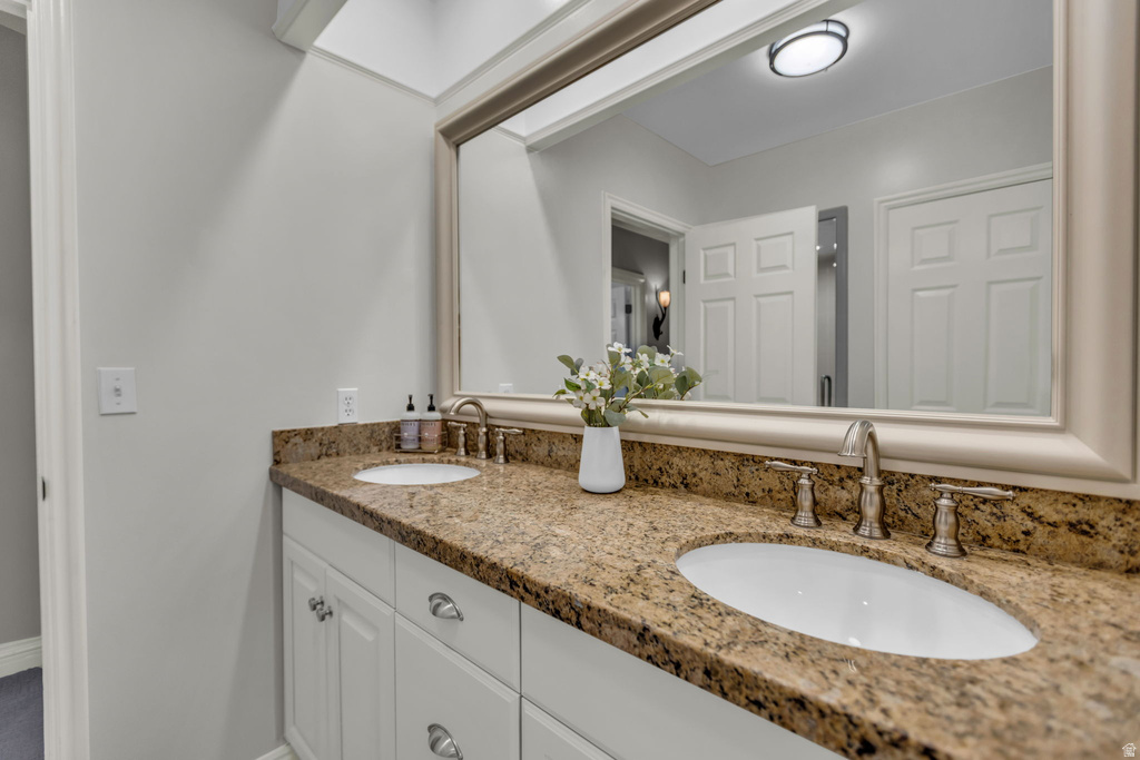 1714 E FORT DOUGLAS CIR Salt Lake City, UT 84103