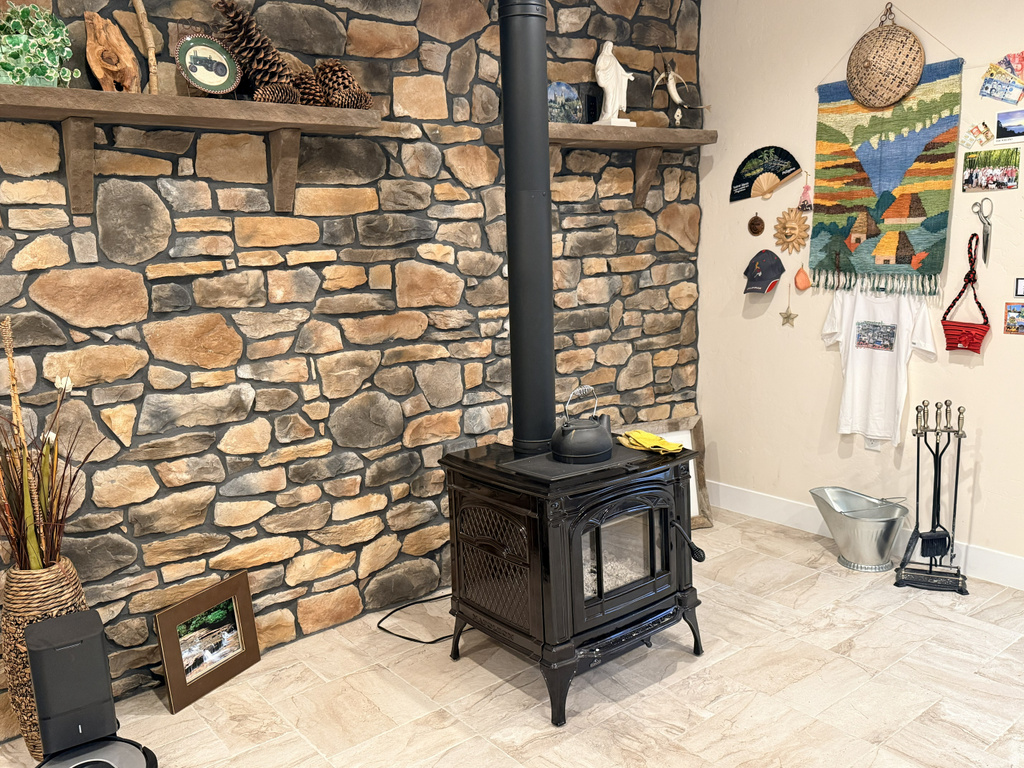 995 S 230 E Panguitch, UT 84759