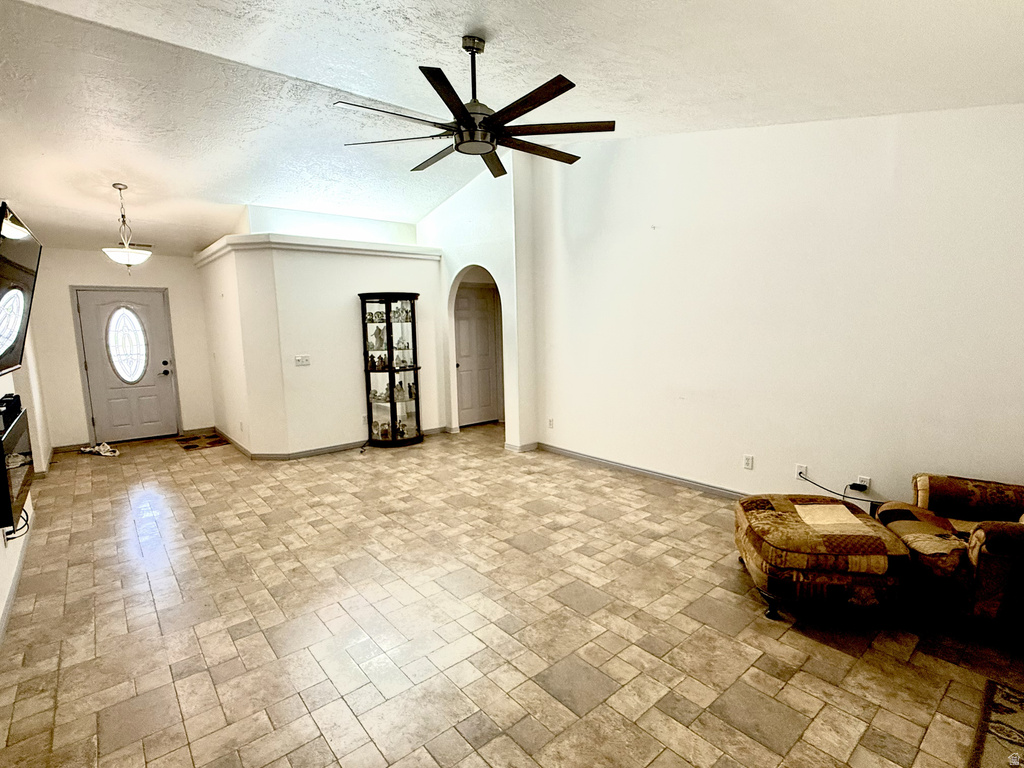 689 W 2050 S Hurricane, UT 84737