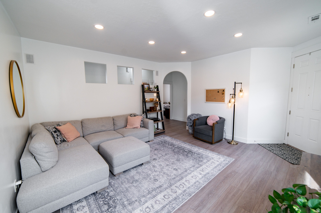 717 N BRADFORD DR North Salt Lake, UT 84054