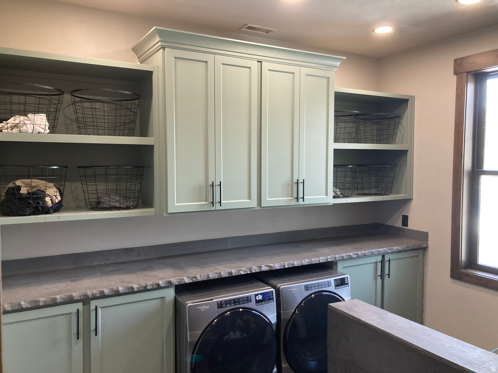 259 S MEADOW DR Springville, UT 84663