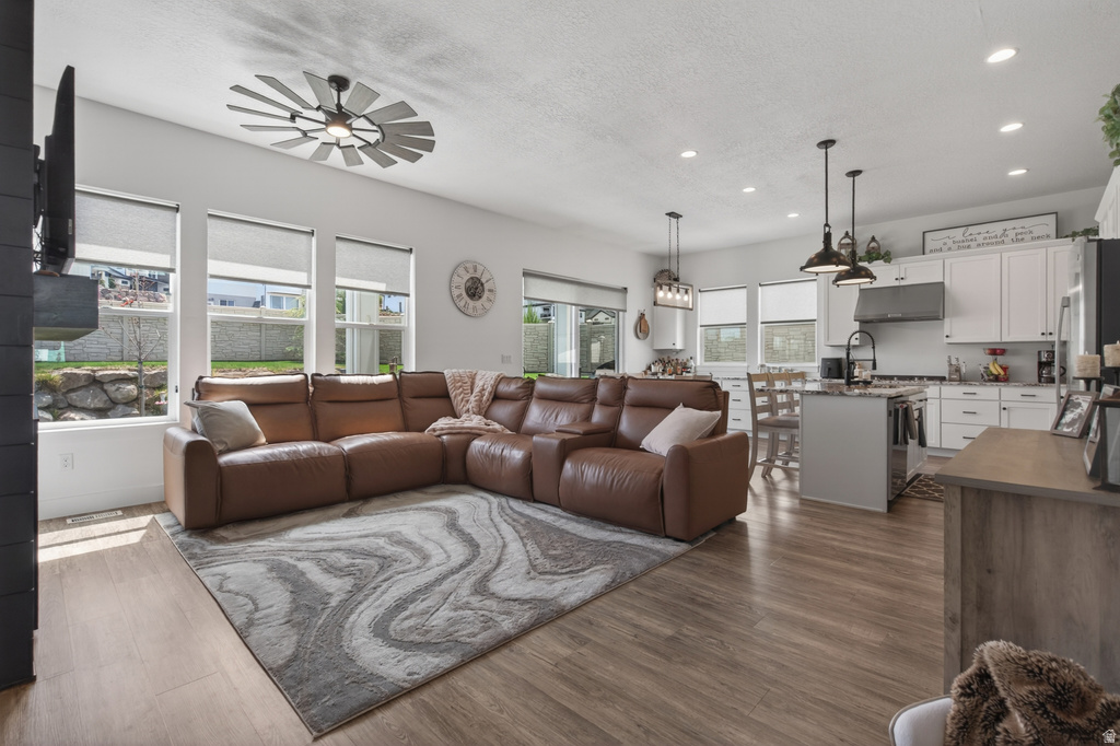 4821 W JUNIPER CIR Herriman, UT 84096