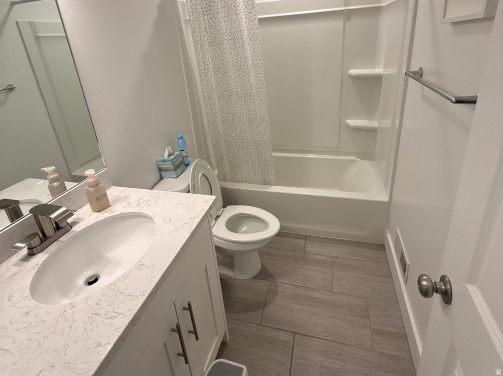 6555 S 390 E South Weber, UT 84405