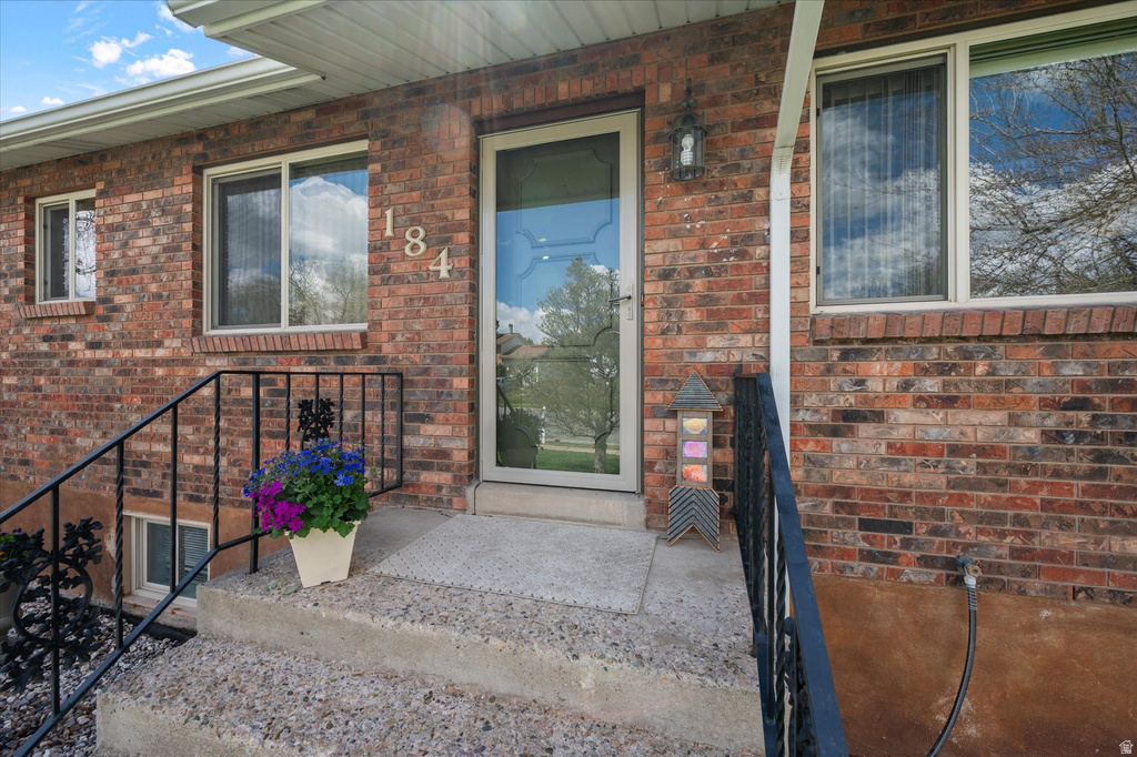 184 E 1150 N Layton, UT 84040