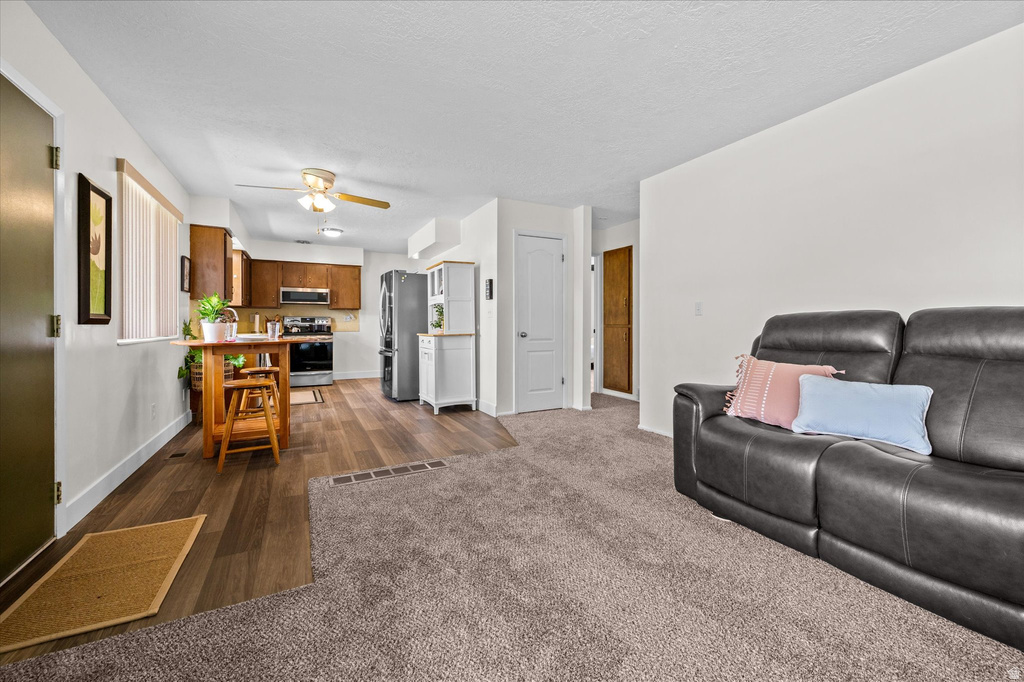184 E 1150 N Layton, UT 84040