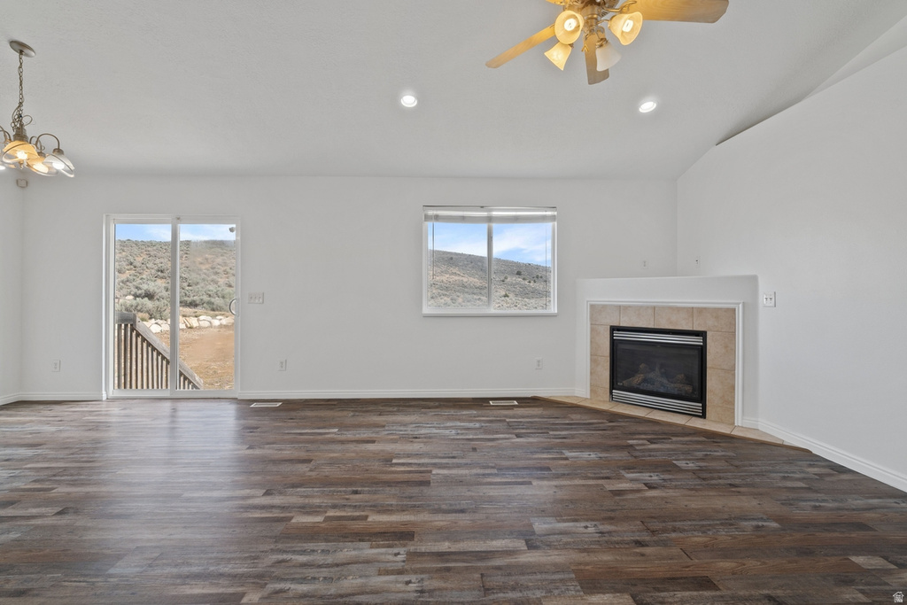 2253 LONE TREE PKWY Eagle Mountain, UT 84005