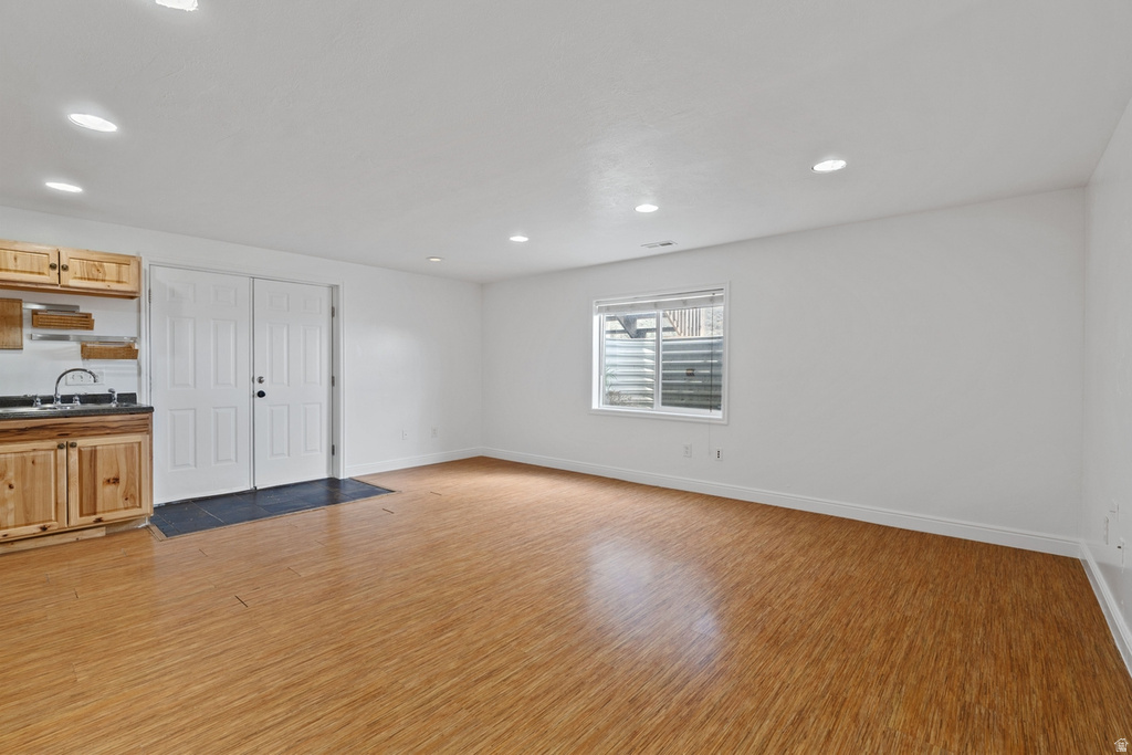 2253 LONE TREE PKWY Eagle Mountain, UT 84005