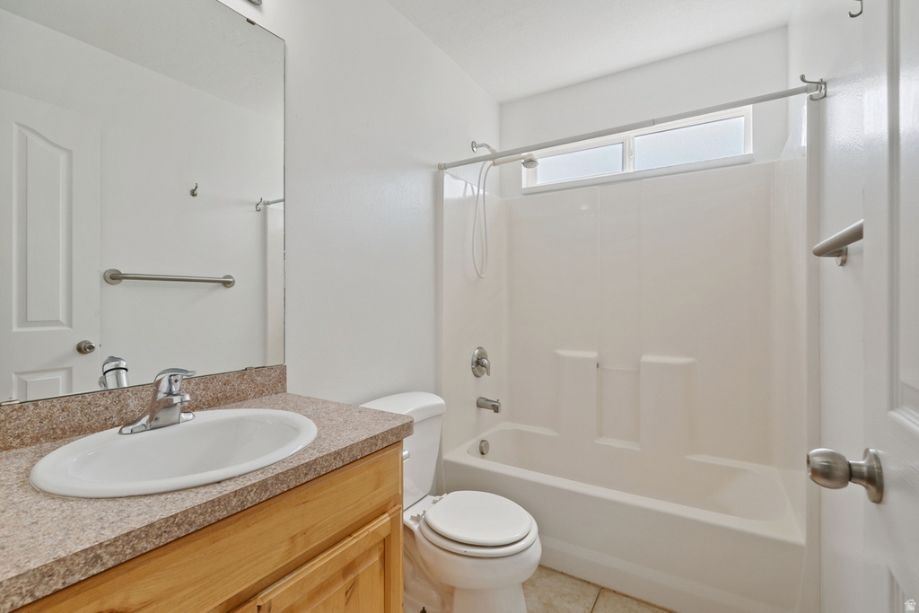 2253 LONE TREE PKWY Eagle Mountain, UT 84005