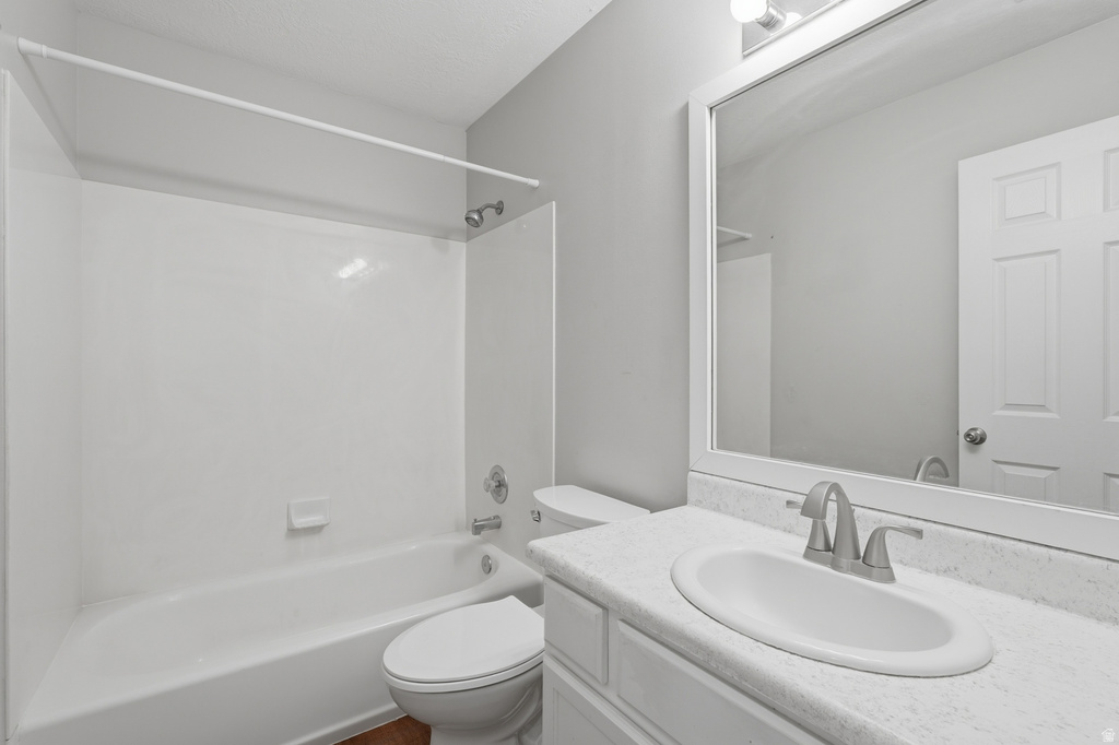 7915 N GERONIMO DR Eagle Mountain, UT 84005