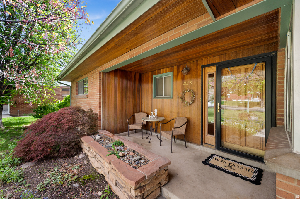 2028 E KENSINGTON AVE Salt Lake City, UT 84108