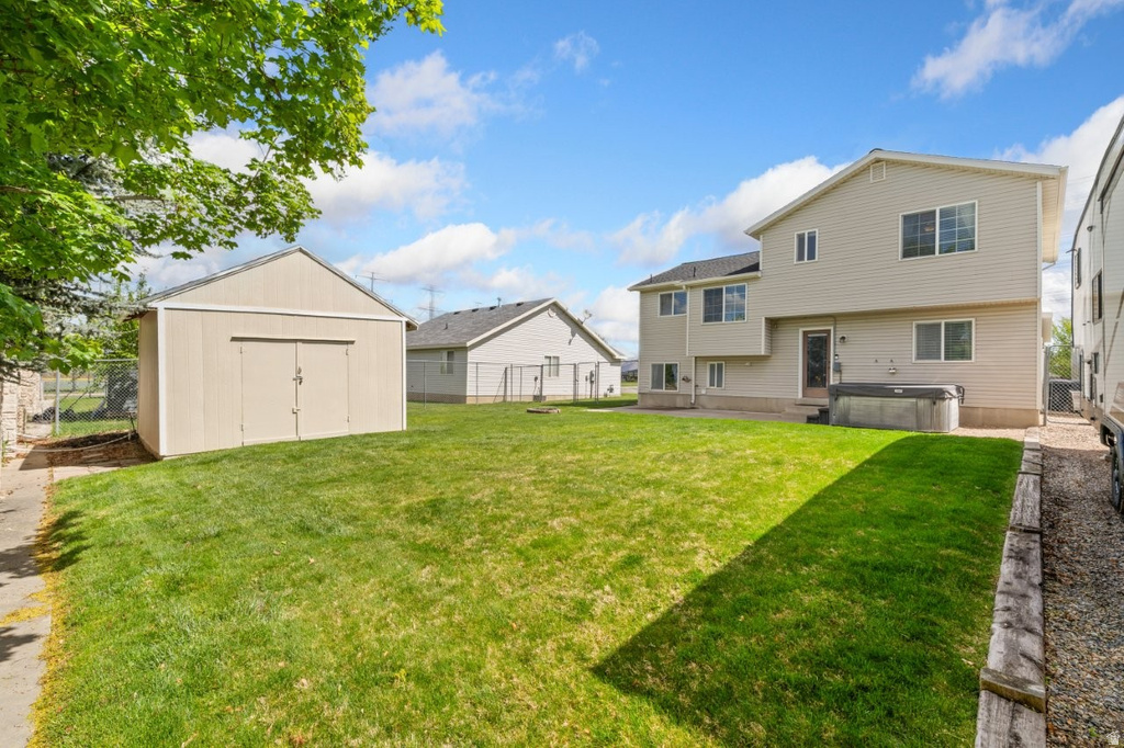 2029 N 1720 W Clinton, UT 84015