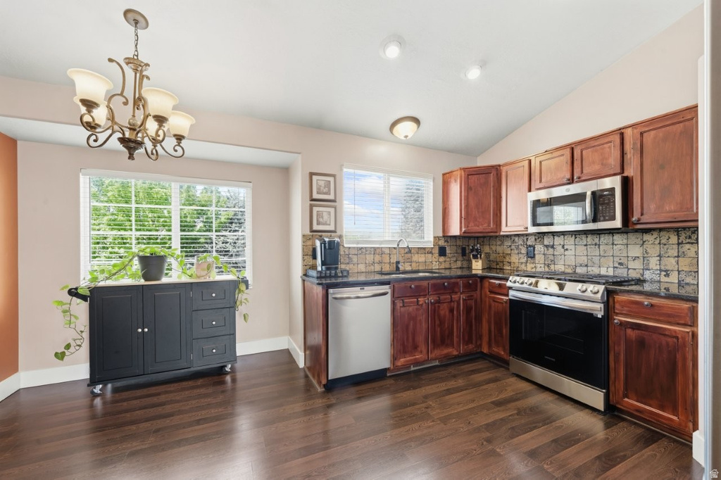 2029 N 1720 W Clinton, UT 84015