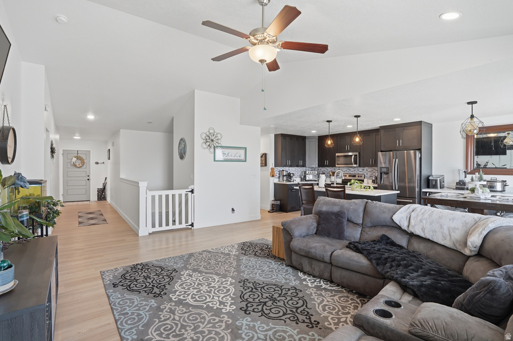 2794 E CRIMSON CT #118 Eagle Mountain, UT 84005