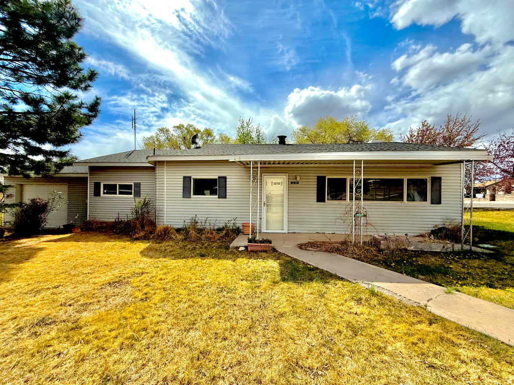 20 S 200 W Bicknell, UT 84715