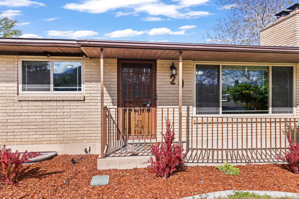 20 S COLEMAN ST Tooele, UT 84074