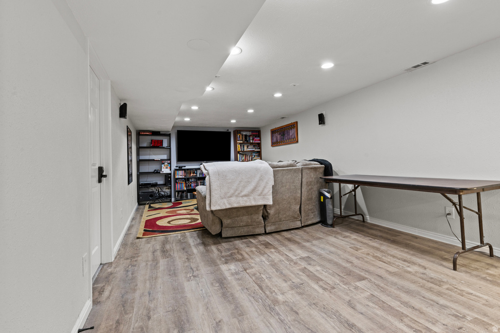 20 S COLEMAN ST Tooele, UT 84074