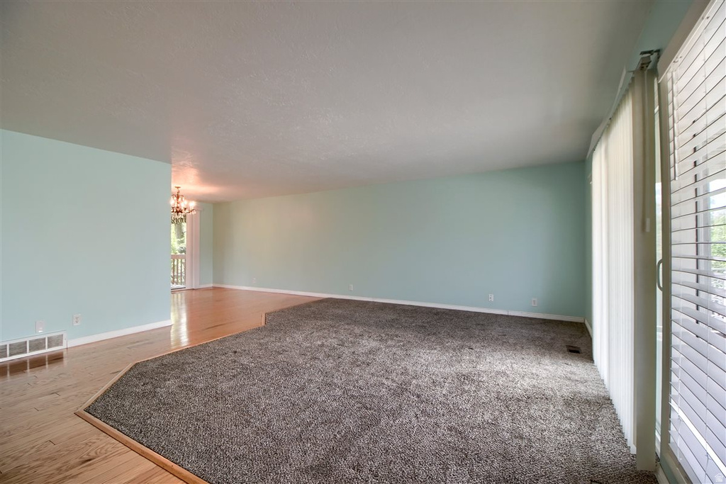 4285 S 390 E Millcreek, UT 84107