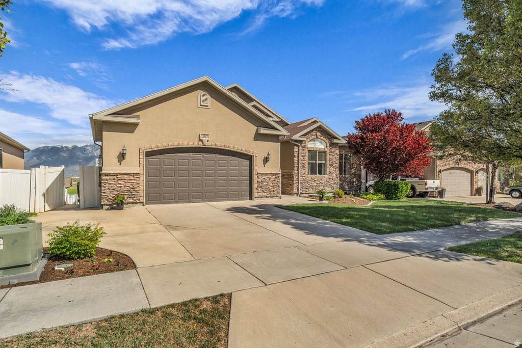 12367 S BLACK FOOT ST Riverton, UT 84096