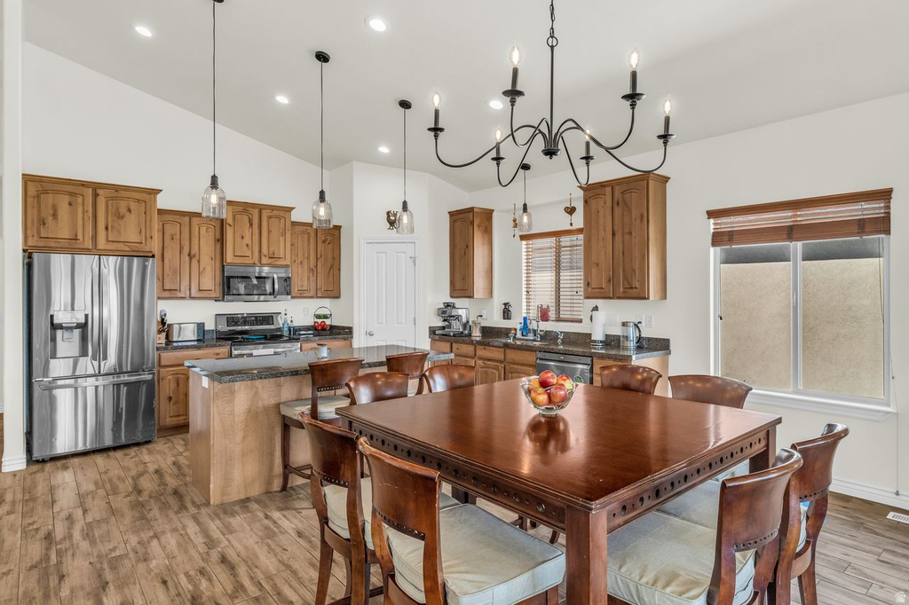 12367 S BLACK FOOT ST Riverton, UT 84096