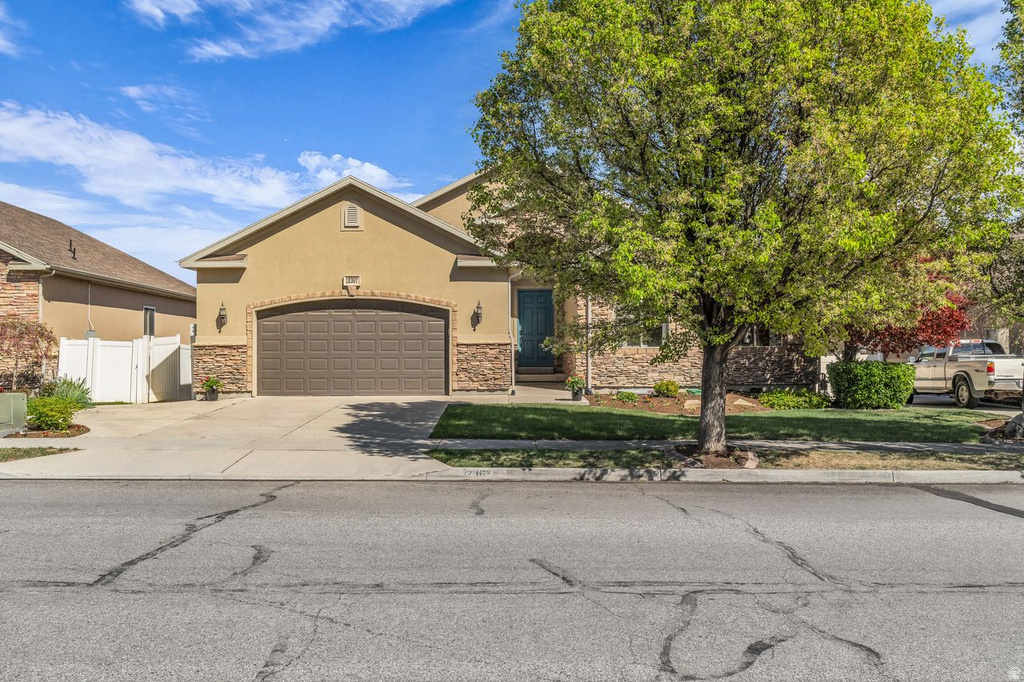 12367 S BLACK FOOT ST Riverton, UT 84096