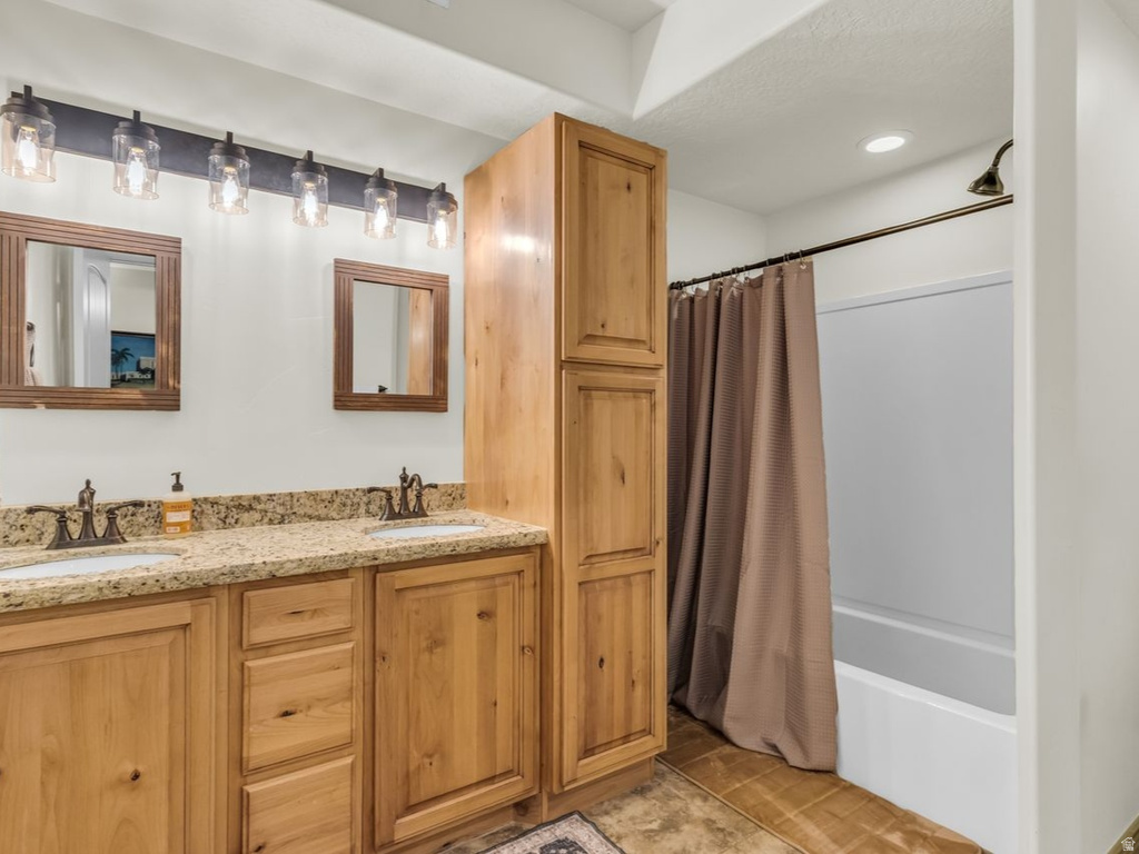 12367 S BLACK FOOT ST Riverton, UT 84096