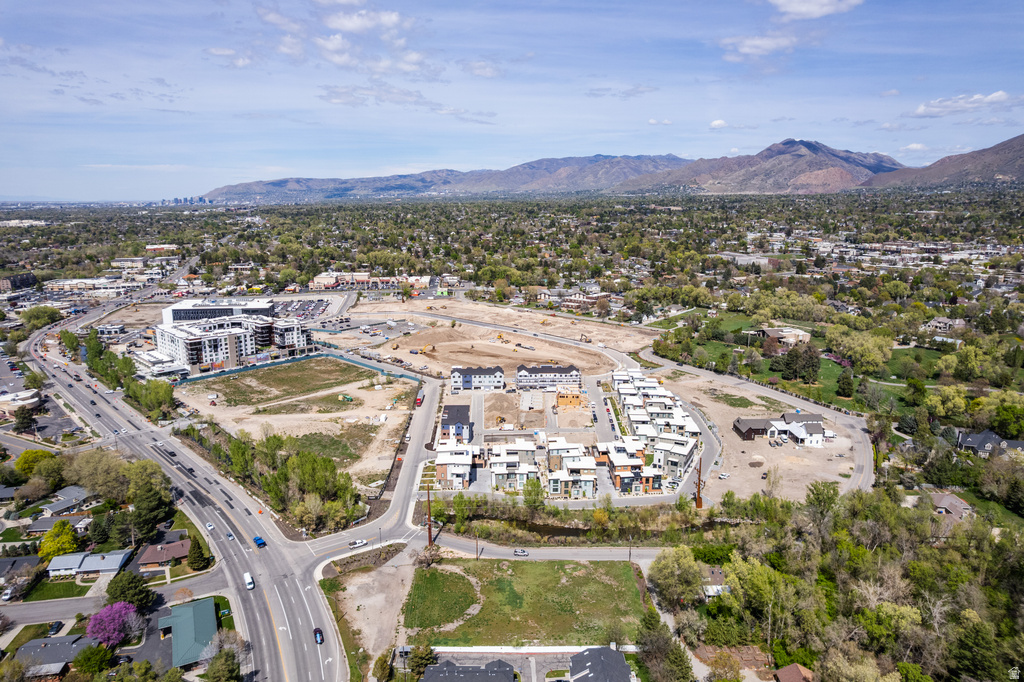 1990 E ARBOR LN Holladay, UT 84117