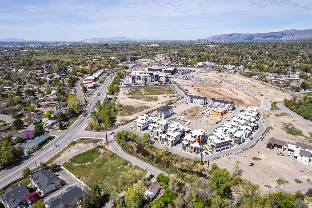 1990 E ARBOR LN Holladay, UT 84117