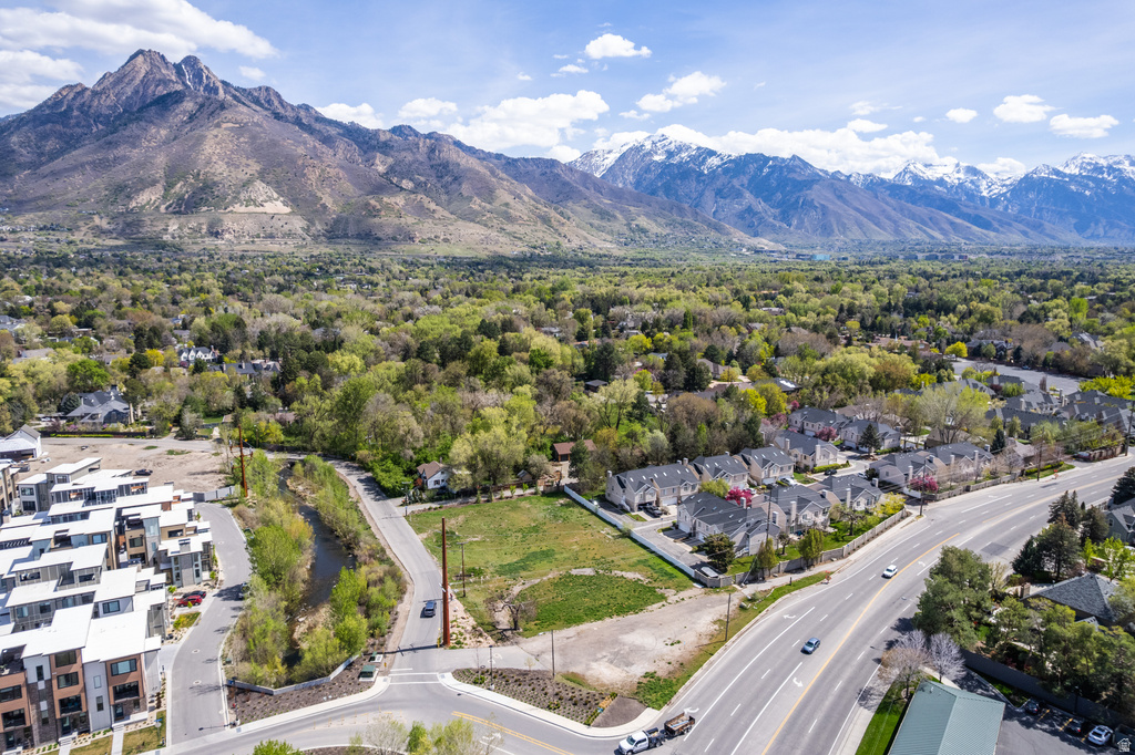 1990 E ARBOR LN Holladay, UT 84117