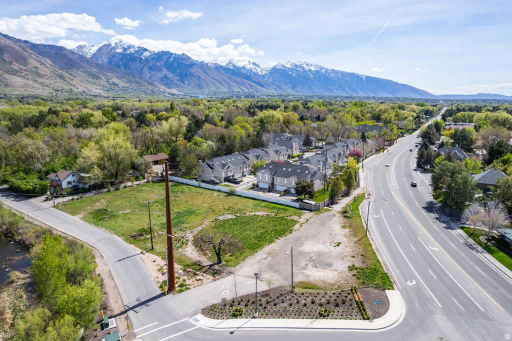 1990 E ARBOR LN Holladay, UT 84117