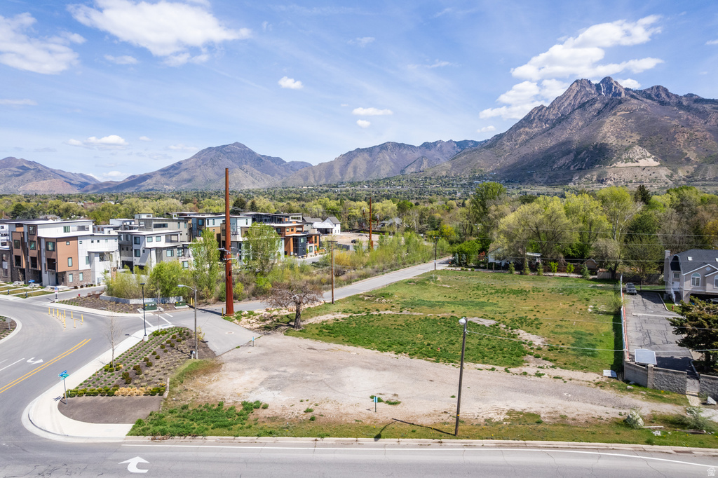 1990 E ARBOR LN Holladay, UT 84117