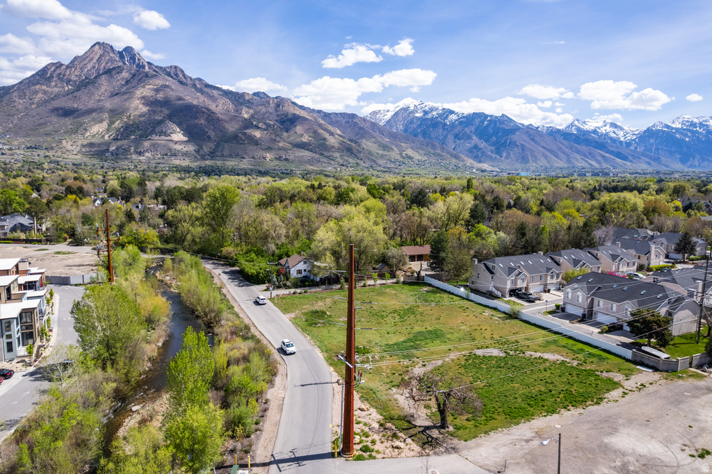 1990 E ARBOR LN Holladay, UT 84117