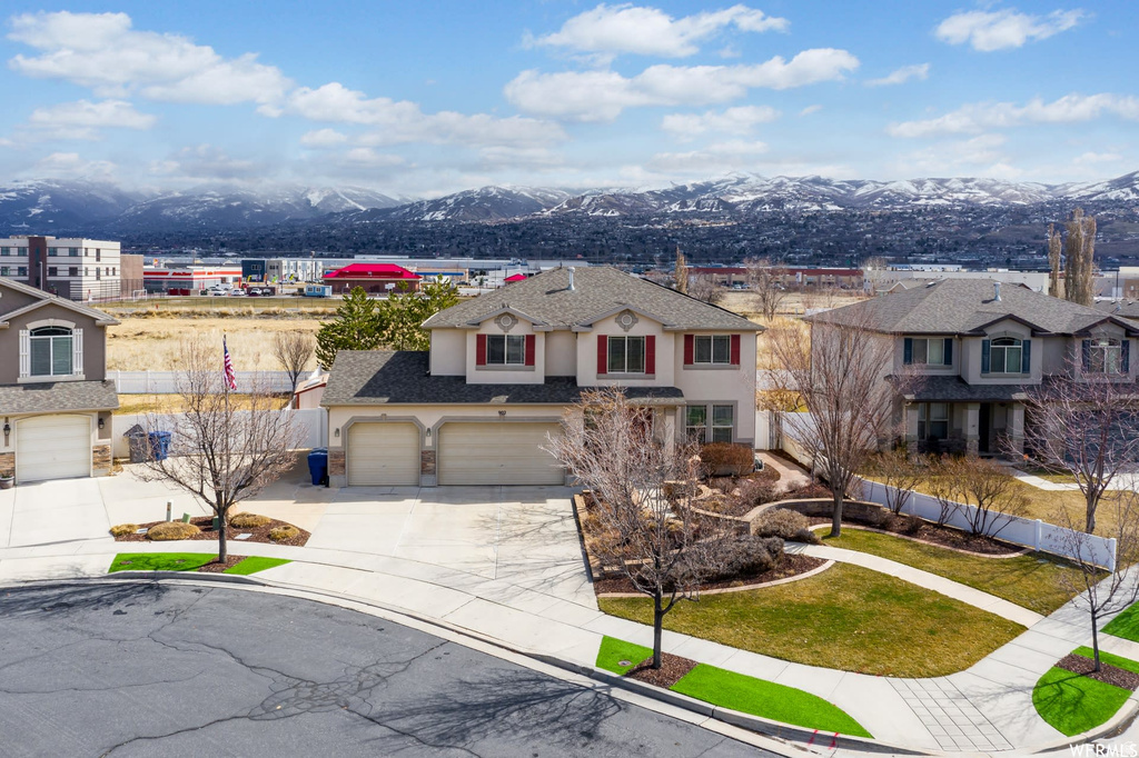 902 ROMSEY CT North Salt Lake, UT 84054
