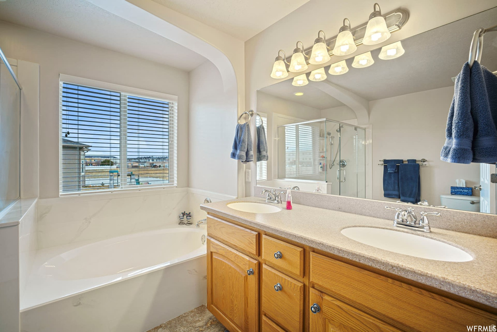 902 ROMSEY CT North Salt Lake, UT 84054