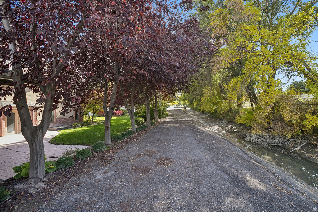 1397 W 9950 S South Jordan, UT 84095