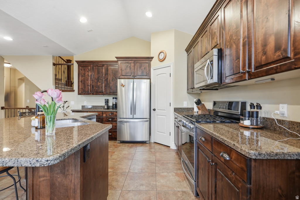 10722 S CORAL DUNE DR South Jordan, UT 84009