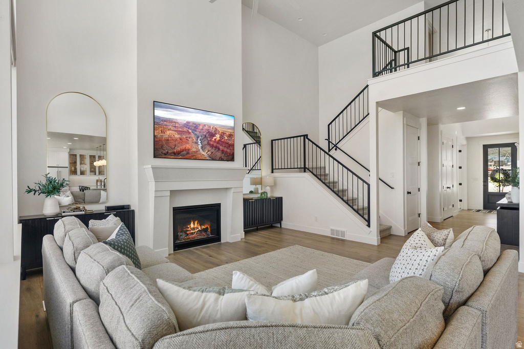 686 W EAGLECREST CIR Elk Ridge, UT 84651