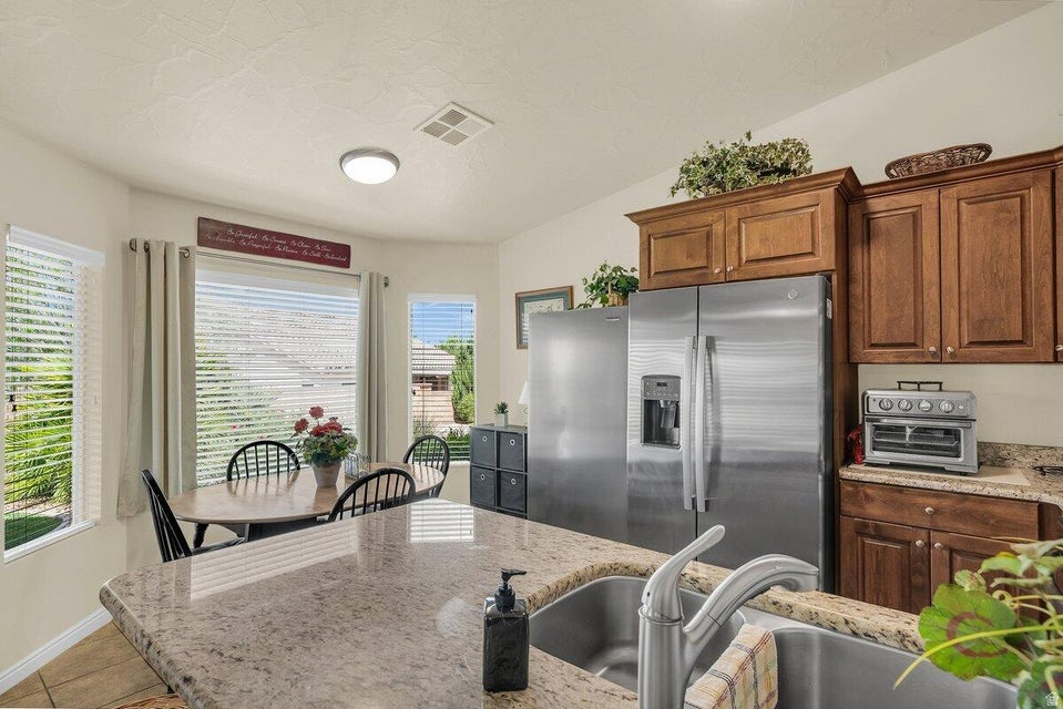 4574 S ELROSE DR St George, UT 84790