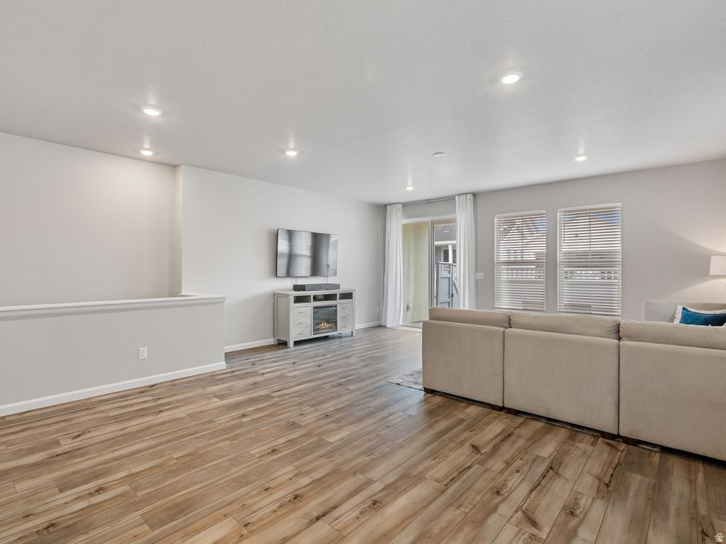 6044 W 11800 S South Jordan, UT 84009