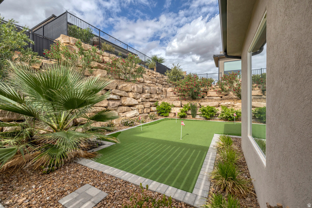 2985 W SESIA WAY St George, UT 84770